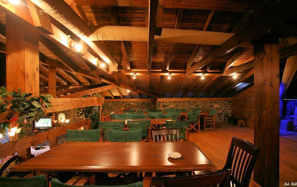بحيرة كيركيني Morfi Hotel المظهر الخارجي الصورة